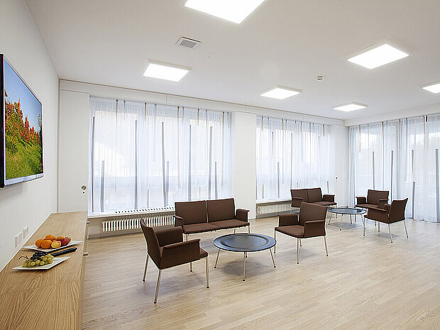 Aufenthaltsraum der Komfortstation Aufenthaltsraum der Komfortstation