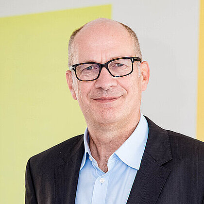 Dr. Sebastian Freytag, Geschäftsführer Dr. Sebastian Freytag, Geschäftsführer