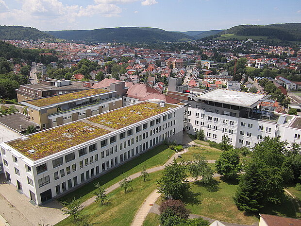 Das Klinikum mit der Stadt Tuttlingen im Hintergrund Das Klinikum mit der Stadt Tuttlingen im Hintergrund